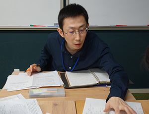 山田 洋平 先生
