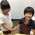 幼児クラス、涙の別れと熱い握手